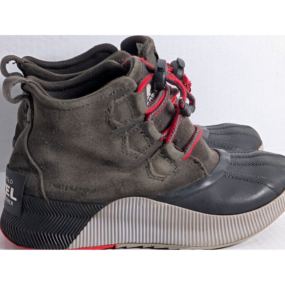 Sorel Kids Out N About Duck Boots Size 1 US / EU 32 Black Red Waterproof